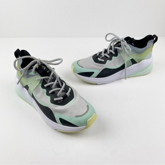 Fabletics Cheviot Performance Memory Form Ultra Lightweight Sneakers Green 6.5 - Picture 1 of 13